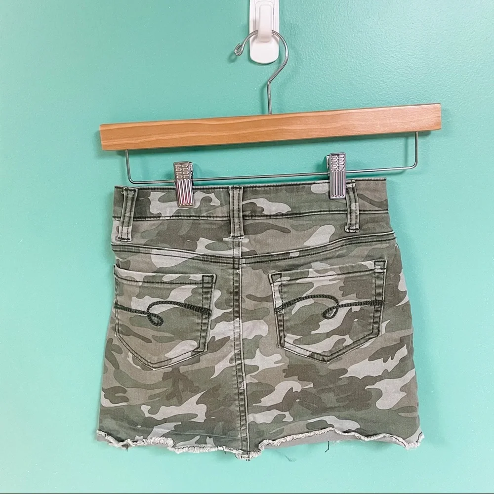 Justice Green & Brown Camouflage Frayed Hem Skort Girls Size 8